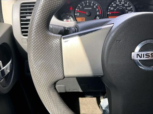 Used 2012 Nissan Xterra X AWD/4WD image 23