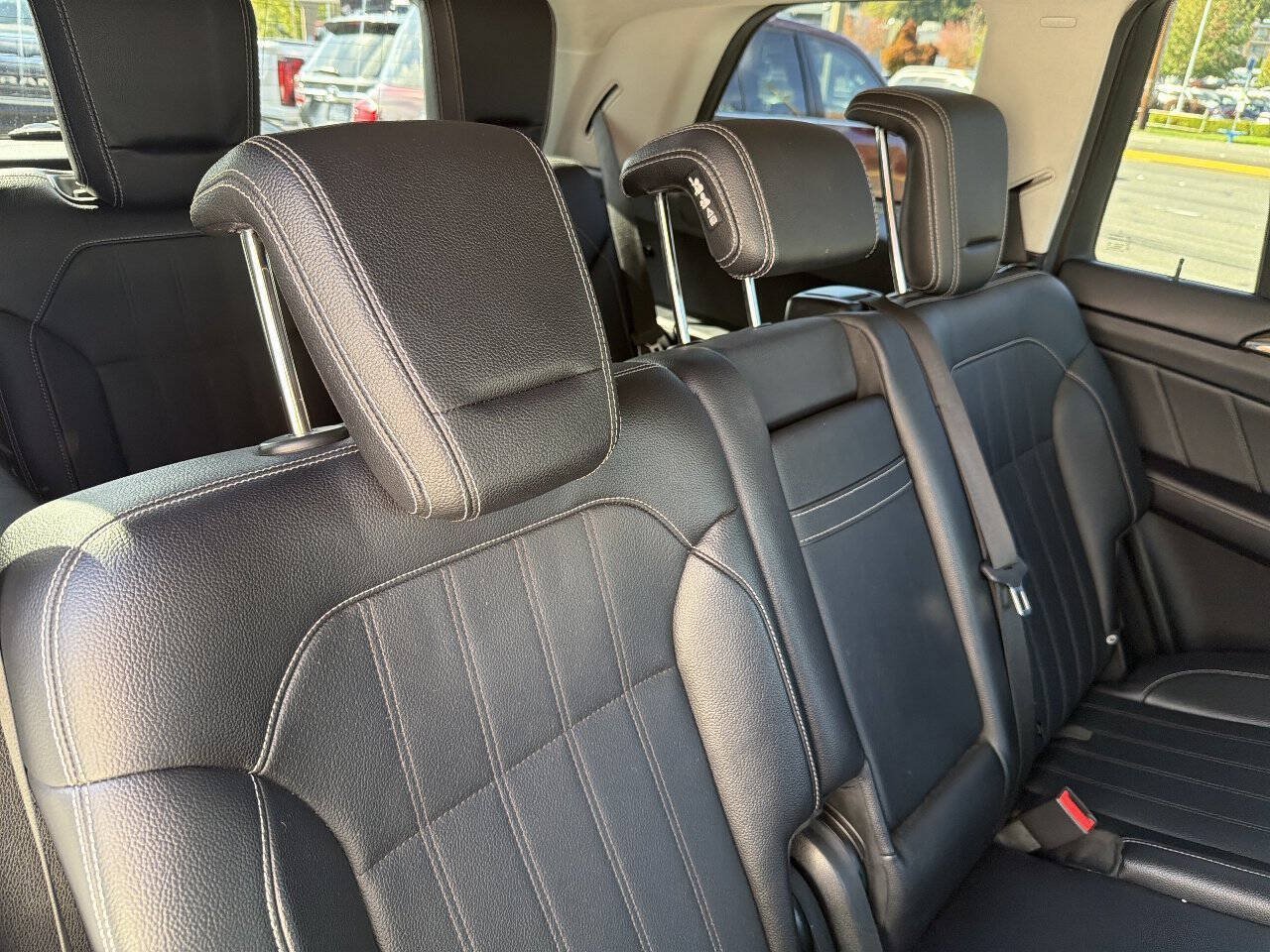 Used 2015 Mercedes-Benz GL 450 4MATIC image 21