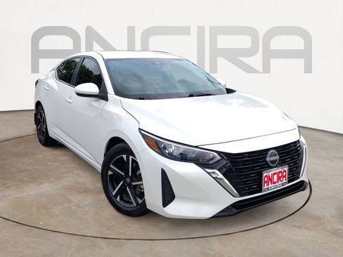 Used 2024 Nissan Sentra SV image 4