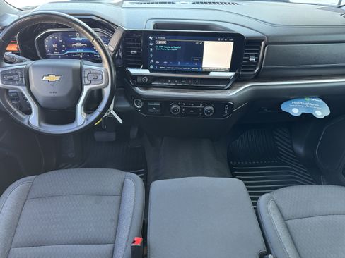Used 2024 Chevrolet Silverado 2500 LT image 16