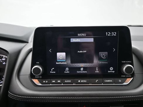 Used 2026 Nissan Rogue S FWD image 13