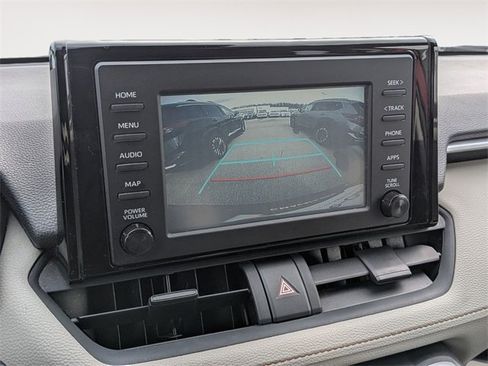 Used 2019 Toyota RAV4 XLE image 17