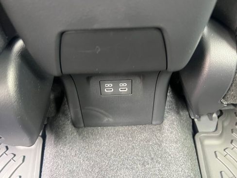 New 2026 Toyota Prius LE FWD image 20