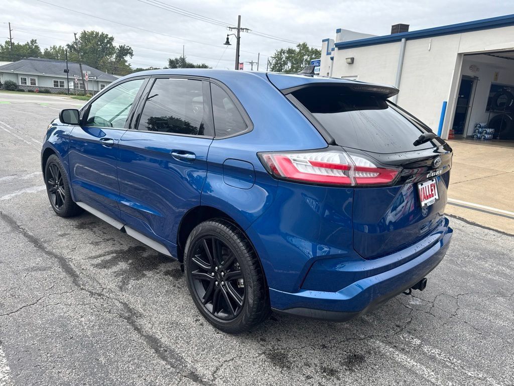 Certified 2023 Ford Edge ST-Line w/ Class II Trailer Tow Package AWD/4WD image 6