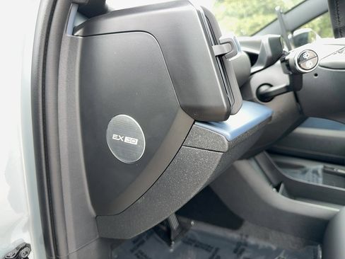 New 2026 Volvo EX30 Plus w/ Climate Package image 17