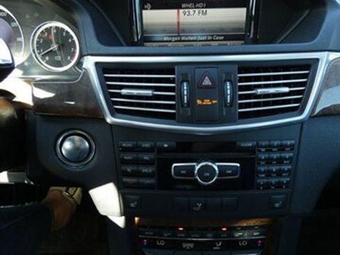 Used 2013 Mercedes-Benz E 350 4MATIC Wagon image 31