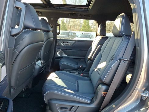 New 2026 INFINITI QX80 4WD image 7