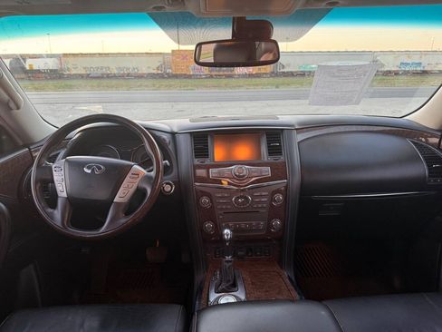 Used 2016 INFINITI QX80 4WD w/ 22" Wheel Package image 8