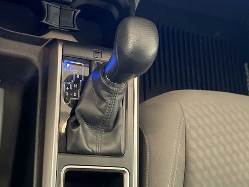 Used 2020 Toyota Tacoma SR5 image 20