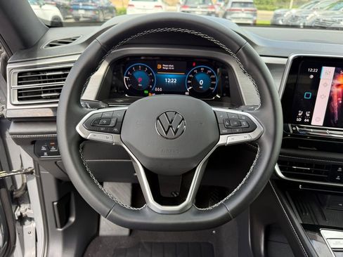 New 2026 Volkswagen Atlas Cross Sport SE AWD/4WD image 17