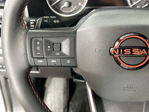 Used 2025 Nissan Rogue SV AWD/4WD image 20