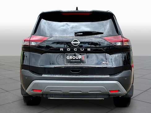 Used 2023 Nissan Rogue SV image 4