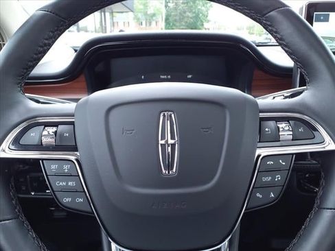 New 2022 Lincoln Nautilus Reserve image 47