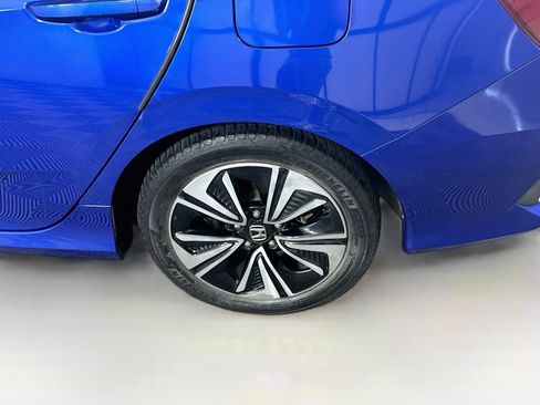 Used 2018 Honda Civic EX-L image 11