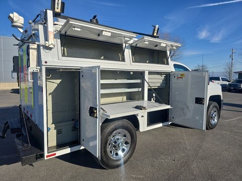 Used 2015 Chevrolet Silverado 3500 W/T image 8