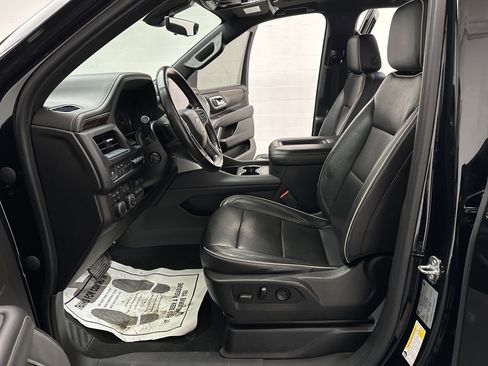 Used 2021 Chevrolet Tahoe Premier w/ Premium Package image 20