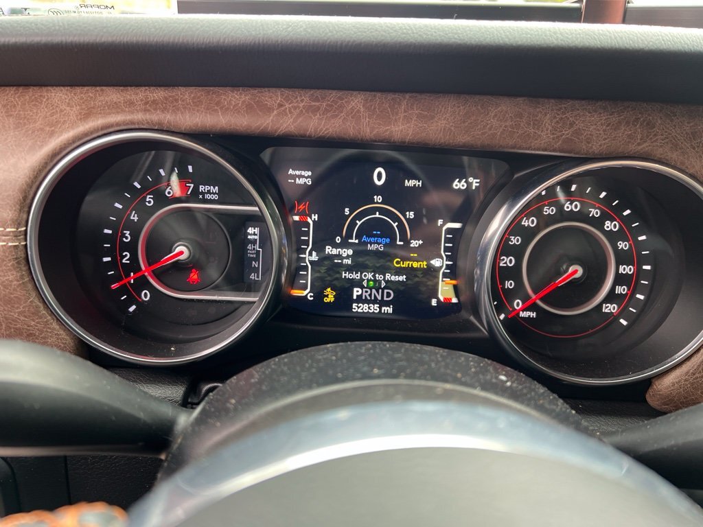 Used 2022 Jeep Wrangler Unlimited Rubicon AWD/4WD image 10