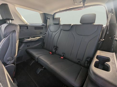 Used 2024 Hyundai Palisade SEL FWD image 12