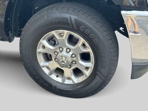 Used 2022 RAM 2500 Laramie AWD/4WD image 7