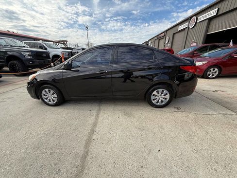 Used 2016 Hyundai Accent SE w/ Option Group 02 image 12
