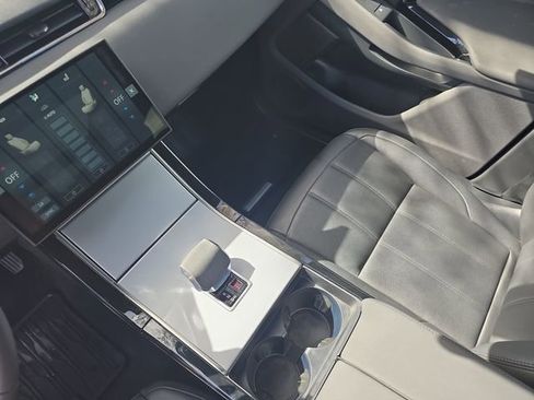 Used 2025 Land Rover Range Rover Evoque S image 28