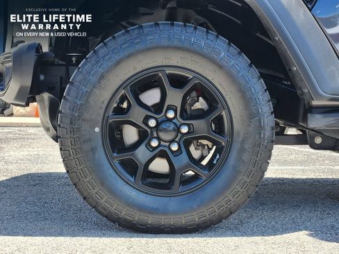 Used 2021 Jeep Wrangler Unlimited Sport AWD/4WD image 8