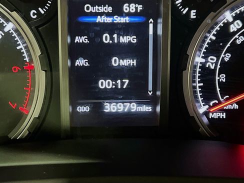 Used 2024 Toyota 4Runner TRD Sport w/ Technology Package AWD/4WD image 8