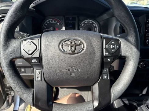 Used 2022 Toyota Tacoma SR AWD/4WD image 13