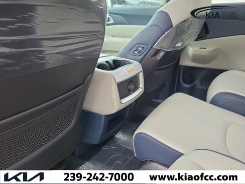 New 2026 Kia Carnival EX FWD image 13