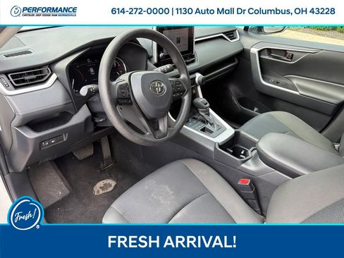 Used 2025 Toyota RAV4 LE AWD/4WD image 13
