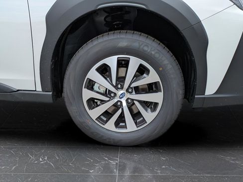 Certified 2025 Subaru Outback Premium w/ Popular Package #1A AWD/4WD image 10