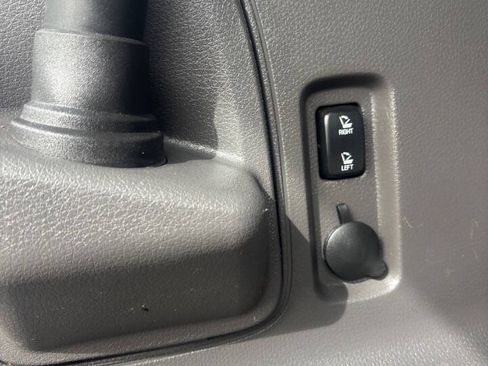 Used 2013 Ford Edge Limited AWD/4WD image 29