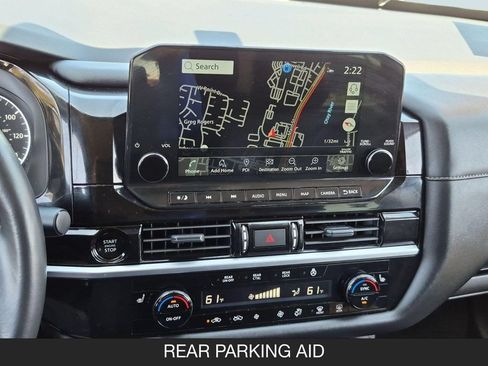 Used 2025 Nissan Pathfinder SL FWD image 28