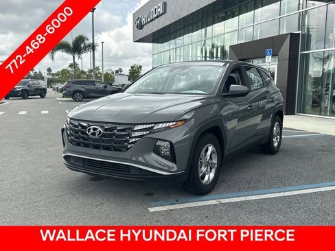 Used 2024 Hyundai Tucson SE FWD image 2