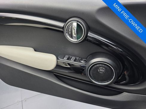 Used 2020 MINI Cooper Convertible FWD image 23