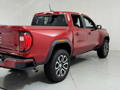 Certified 2024 GMC Canyon AT4 w/ AT4 Premium Package AWD/4WD image 5