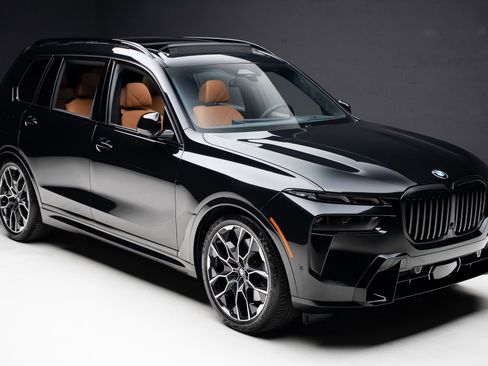 Used 2026 BMW X7 xDrive40i w/ M Sport Package image 40