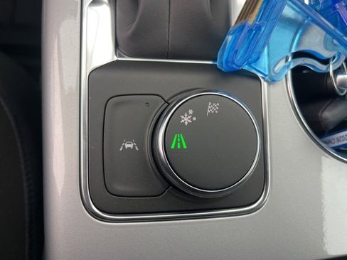 New 2025 Chevrolet Blazer LT w/ Convenience Package image 28