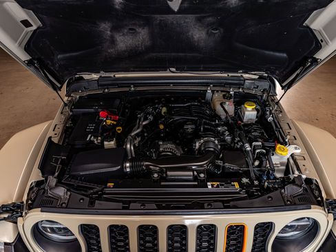 Used 2022 Jeep Gladiator Mojave w/ LED Lighting Group image 30