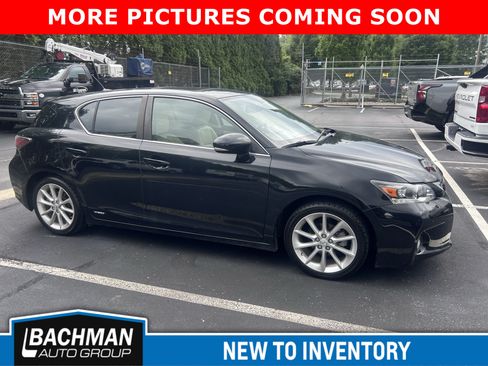 Used 2012 Lexus CT 200h Premium w/ Premium Audio Pkg FWD image 8