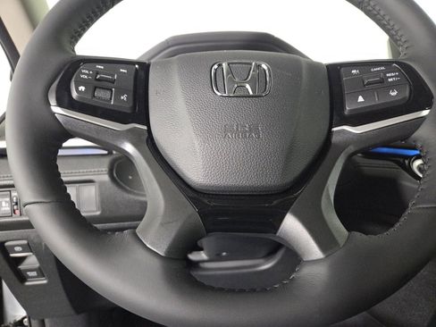 New 2026 Honda Odyssey Touring image 13