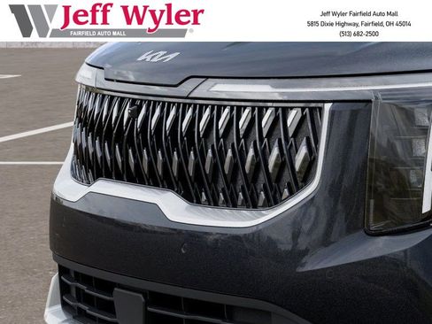 New 2026 Kia Carnival EX image 13