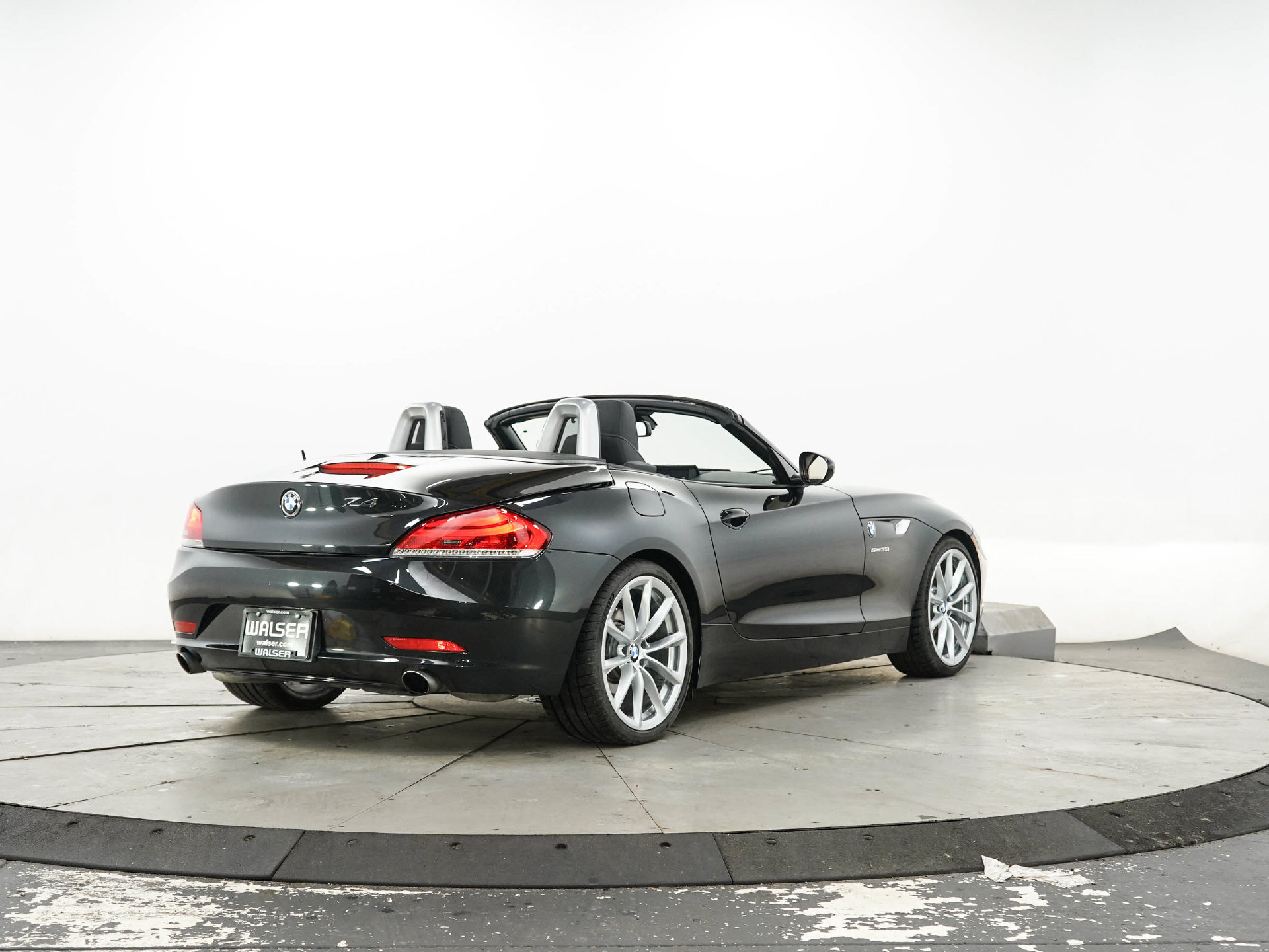 Used 2011 BMW Z4 sDrive35i RWD image 5