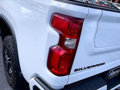 Used 2023 Chevrolet Silverado 2500 LTZ w/ LTZ Plus Package image 28