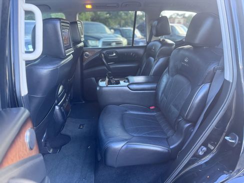 Used 2011 INFINITI QX56 2WD w/ Deluxe Touring Pkg image 12