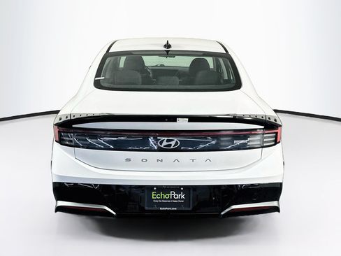 Used 2025 Hyundai Sonata SEL FWD image 7