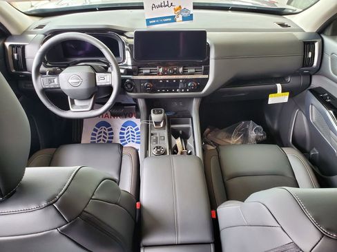 New 2026 Nissan Pathfinder SL AWD/4WD image 14