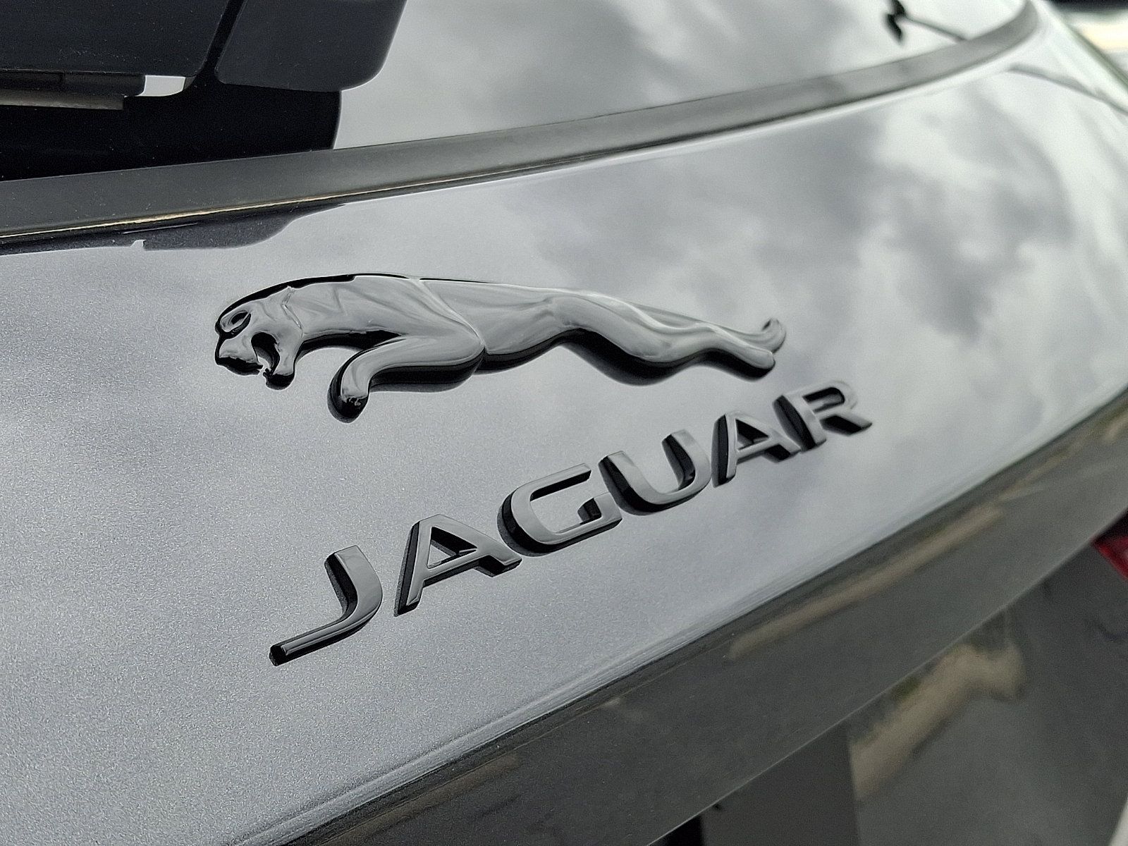 New 2026 Jaguar F-PACE R-Dynamic S AWD/4WD image 22