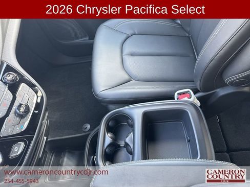 New 2026 Chrysler Pacifica Select image 20