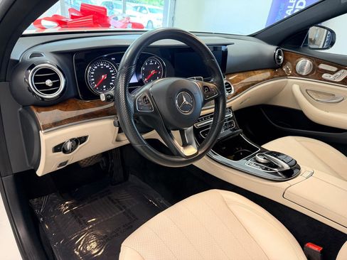 Used 2018 Mercedes-Benz E 300 image 17